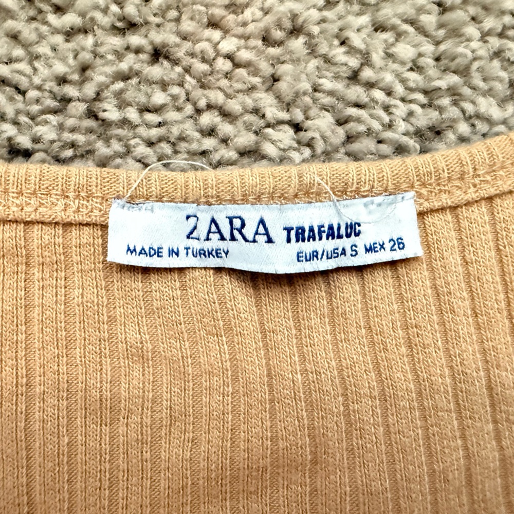 Zara Ribbed Tan Button-Up Top
Size: Small - Picture 4 of 4
